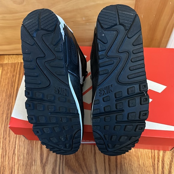 Nike Air Max 90 - Picture 3 of 5